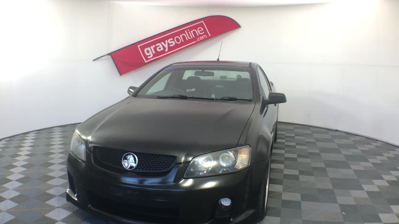 Bradman 5 Dollar Bi Metal Coin on Card of Issue 1996 Issued by RAM