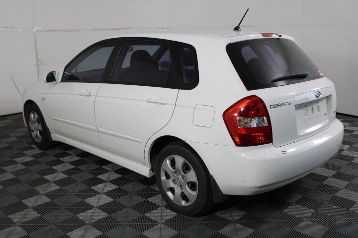 7-8mm White Pearls & Silver Plated Rhinestone Stretch Bracelet.