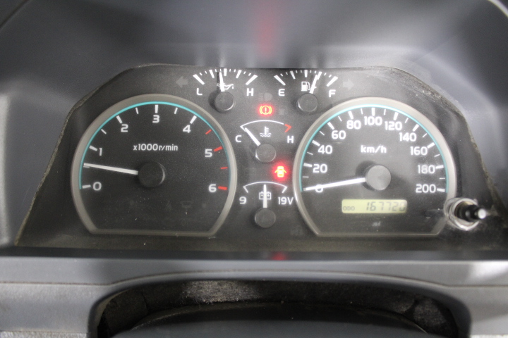 6-7mm White Pearl & Rhinestone Real 18k Gold Plated Bracelet