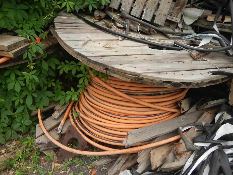 16x Golden Gaytime Biscuits 165g BB: 05/25