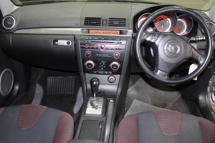 Bradman 5 Dollar Bi Metal Coin on Card of Issue 1996 Issued by RAM