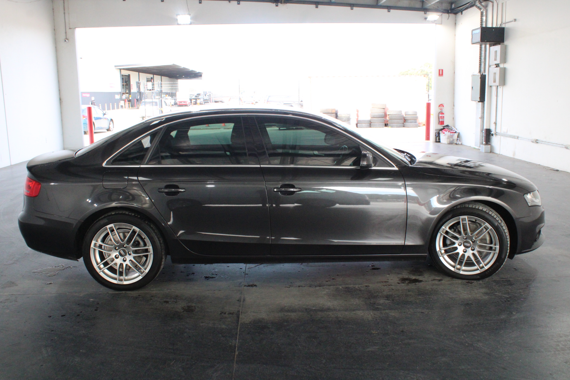 Workshop storage cabinet (Unused)