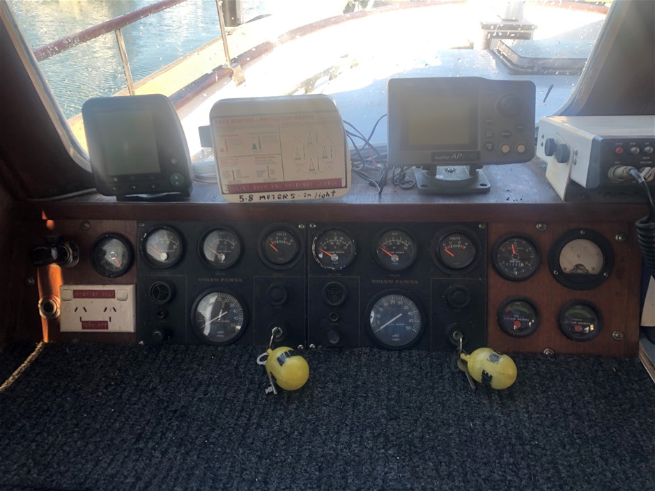 New in Box Dorf Jovian Toilet Roll Holders, Chrome - Quantity 2