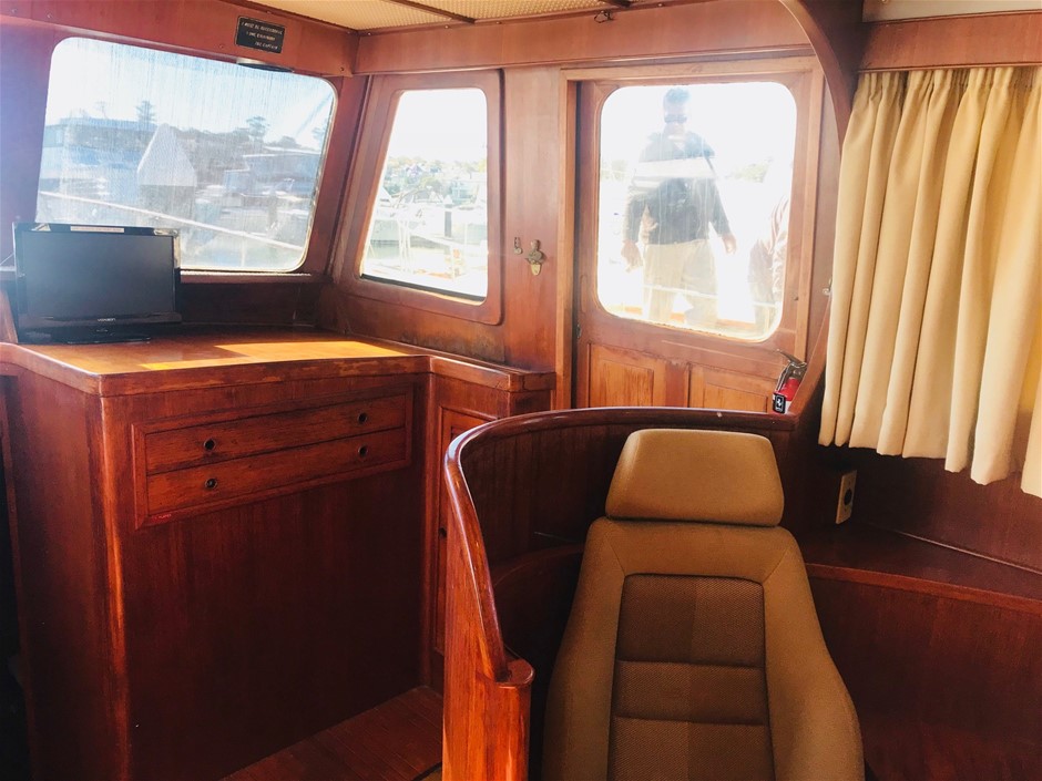 New in Box Inspire Kitchen Swivel Mixer Tap - Qty 1