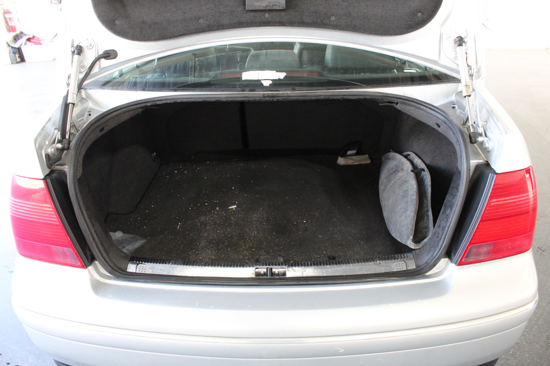 NED KELLY UNIQUE BOXED SET OF 1 GOLD INGOT & PISTOL - FINISHED IN 24K GOLD