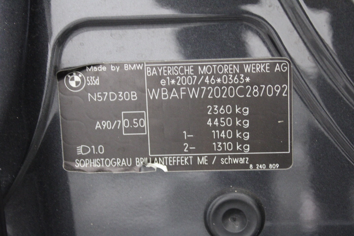 Vial full of Gold Leaf/Flake