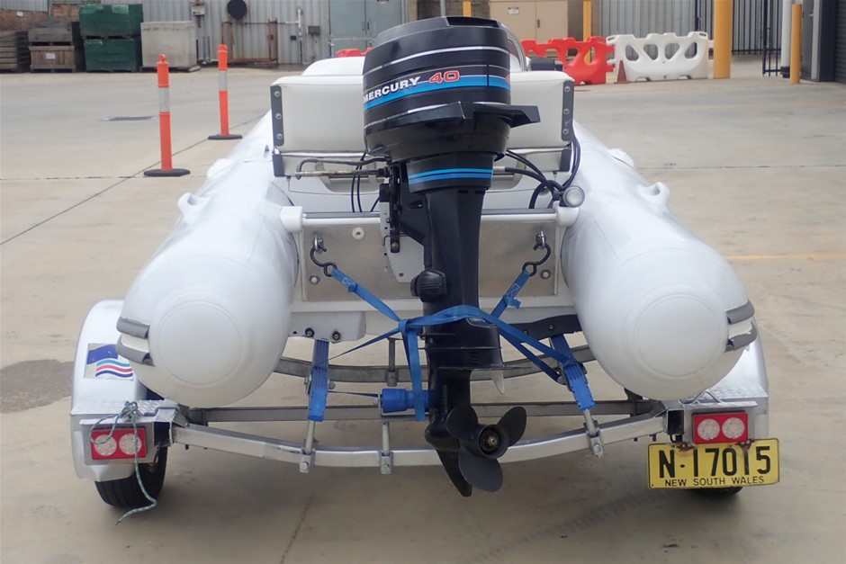 0.20 TCW yellow round various diamonds