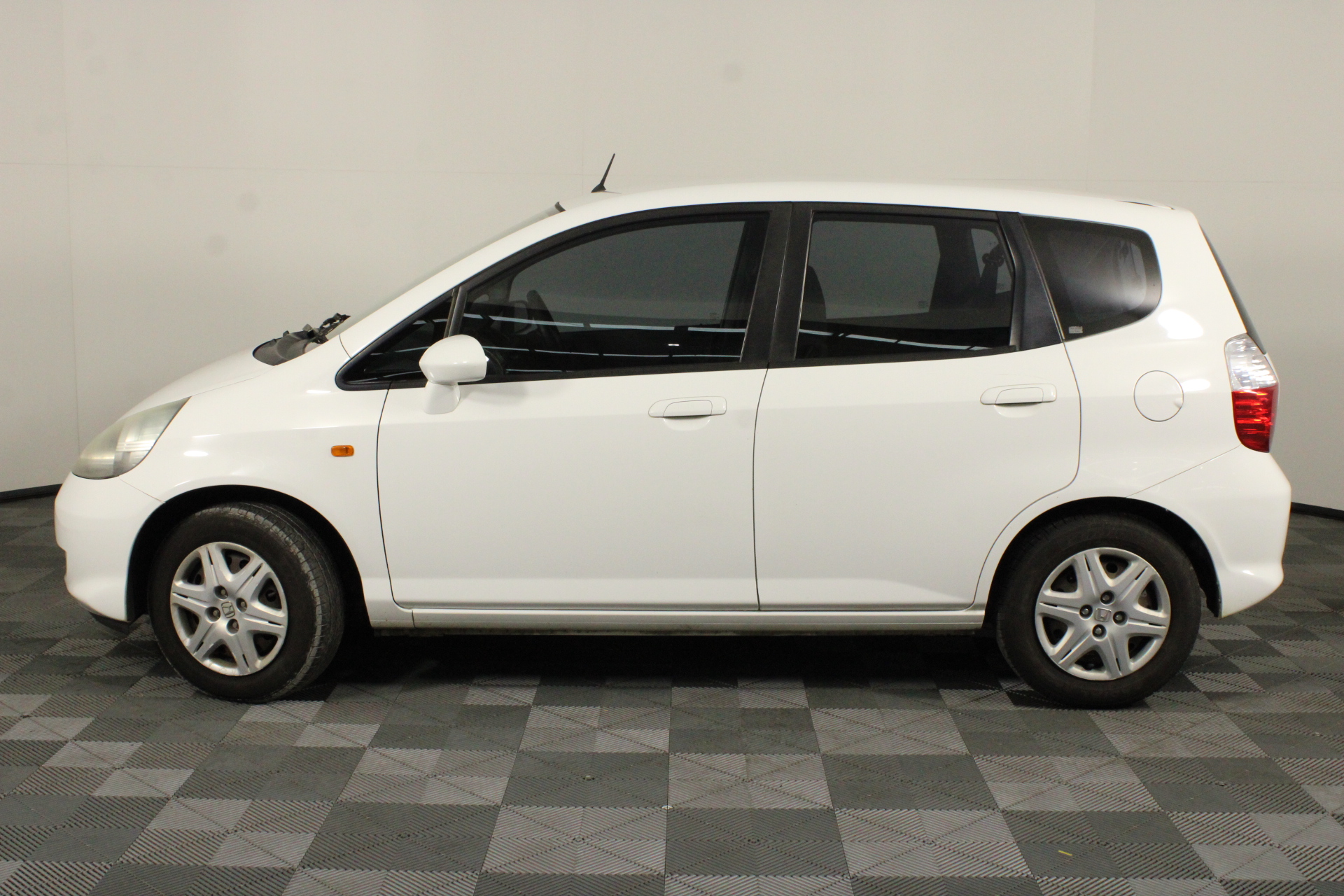 RAZER Basilisk V3 X HyperSpeed Ergonomic Wireless Gaming Mouse.  Buyers Not