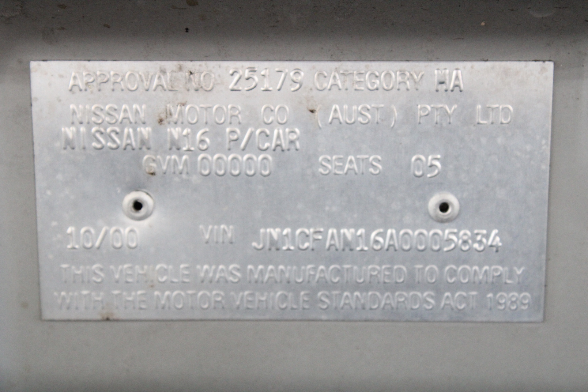 0.11 carat white 5 diamonds round