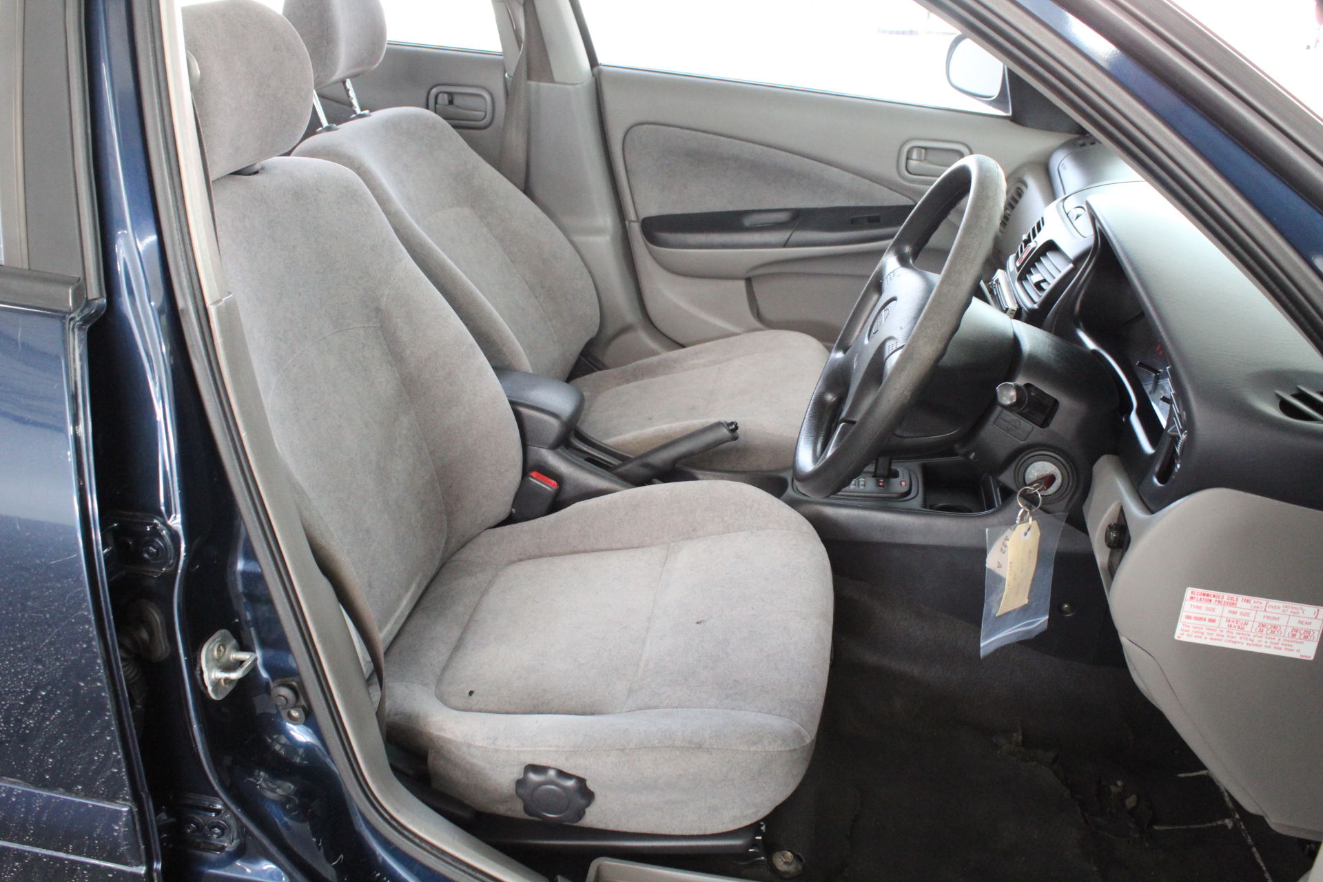 Elephant in the Room Buttery Chardonnay (6x 750mL).