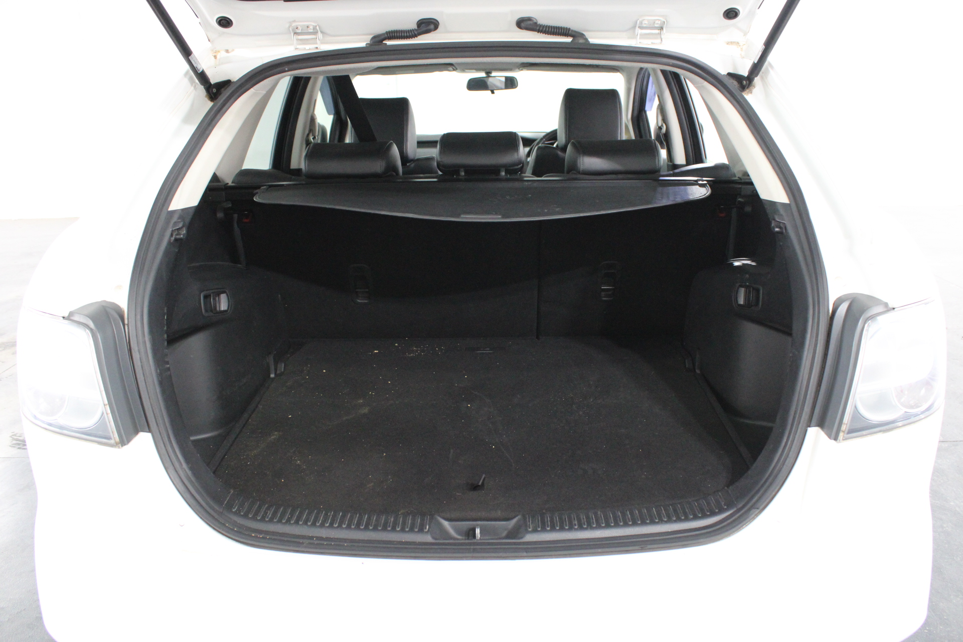 1.61 Carats Cornflower Tanzanite