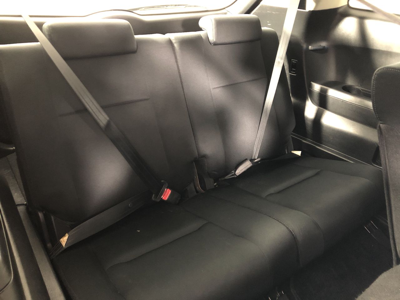 END OF LEASE AUCTION: Lightening charge cable