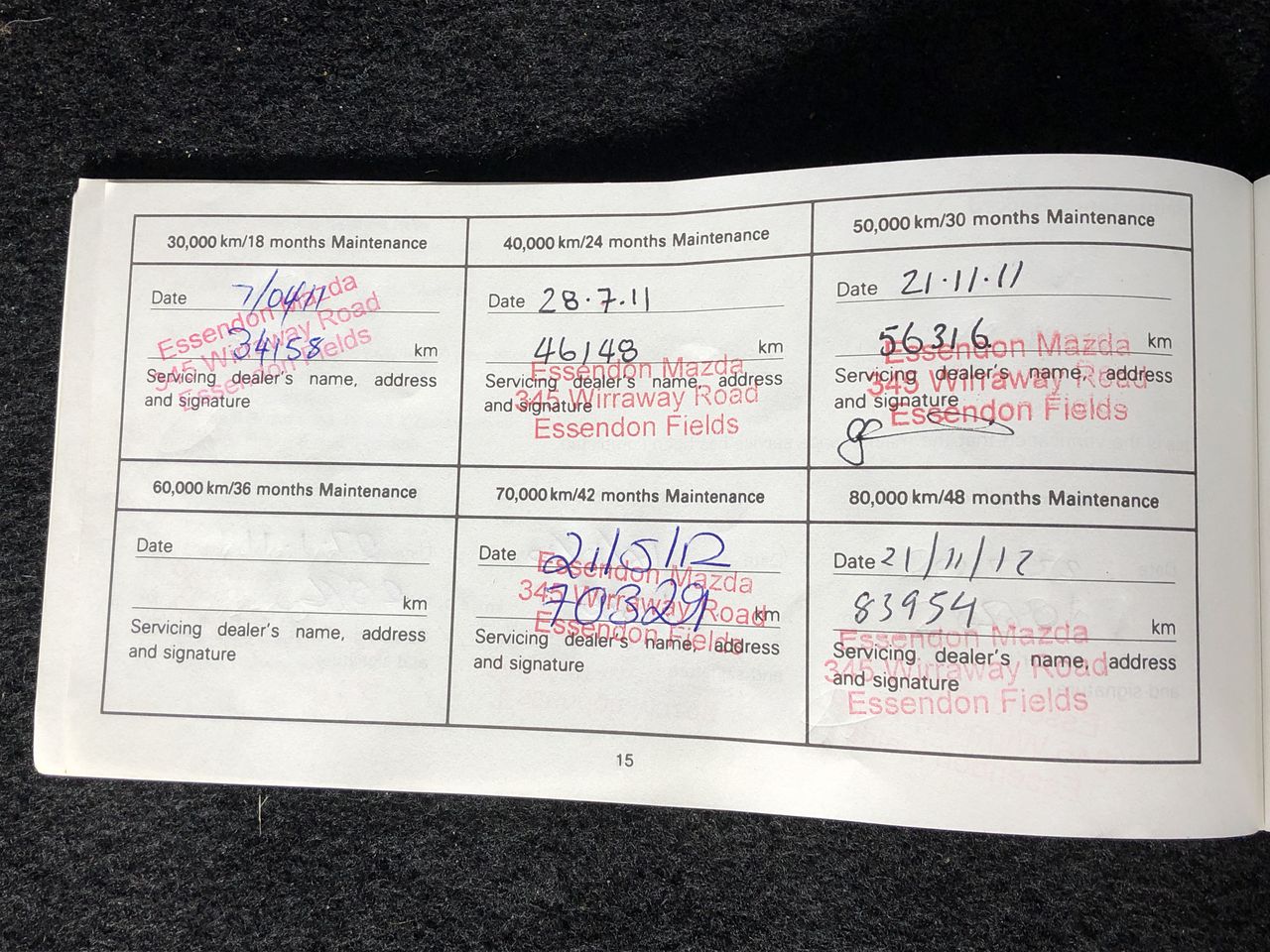 END OF LEASE AUCTION: 10 " portable CarPlay