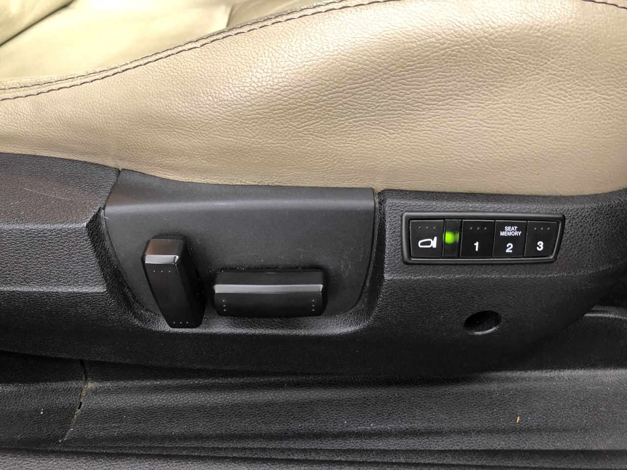 REMINGTON Pro-Air Turbo Hair Dryer Includes Diffuser & Round Brush, Black &