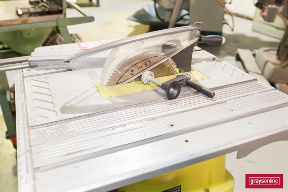 KOREAL Adjustable Dumbbells Set Quick Dial Adjustment With Safety Locking B