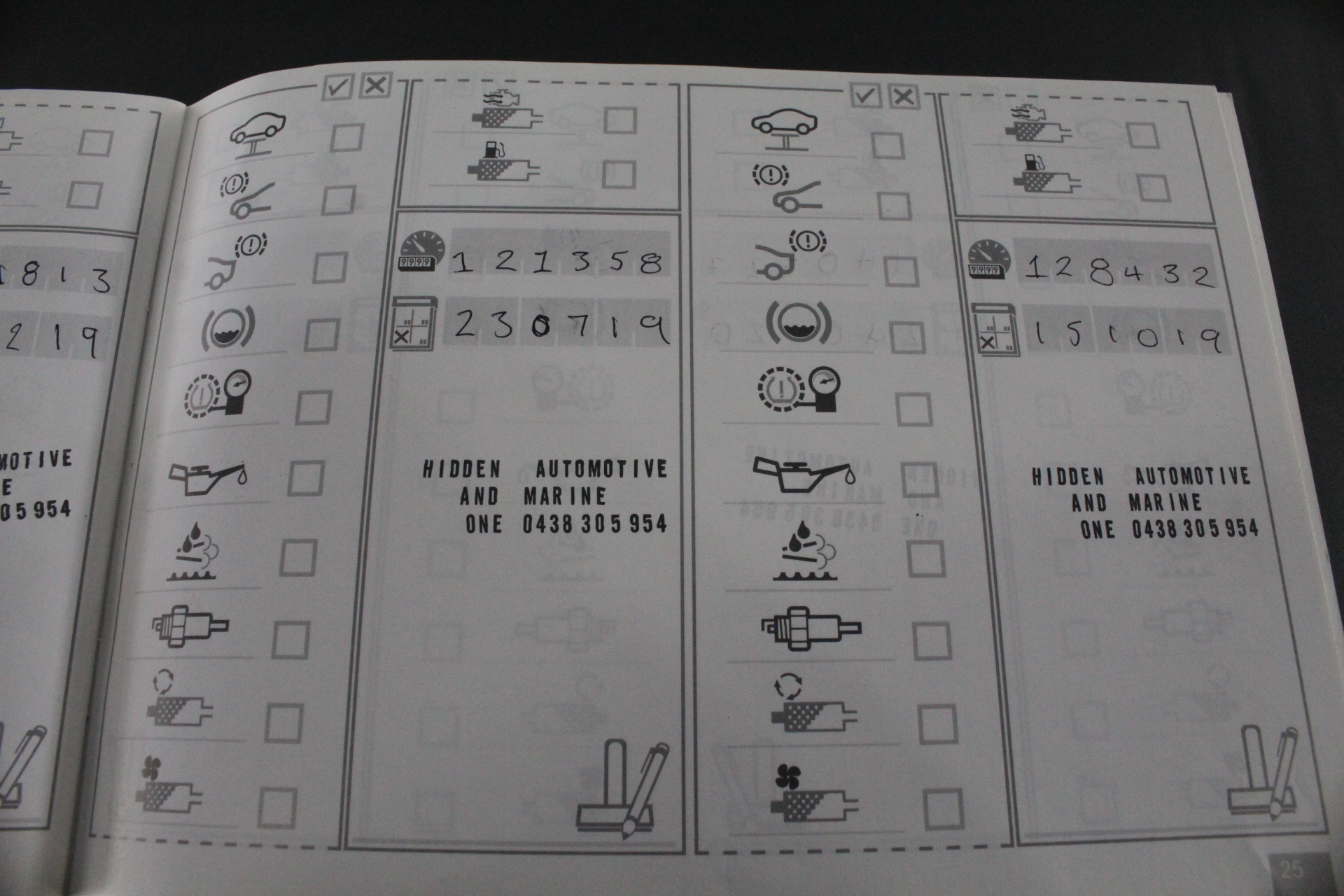 Solid 925 Sterling Silver Spinner Pendant Feat. 80+ Crystals by Swarovski®