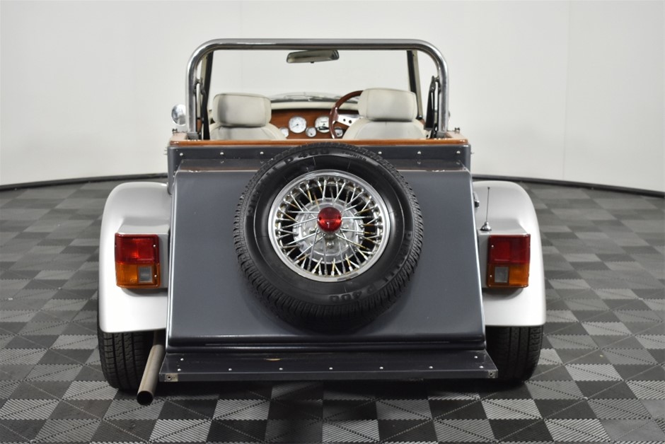 0.32 Ct Oval Yellow Sapphire Gemstone