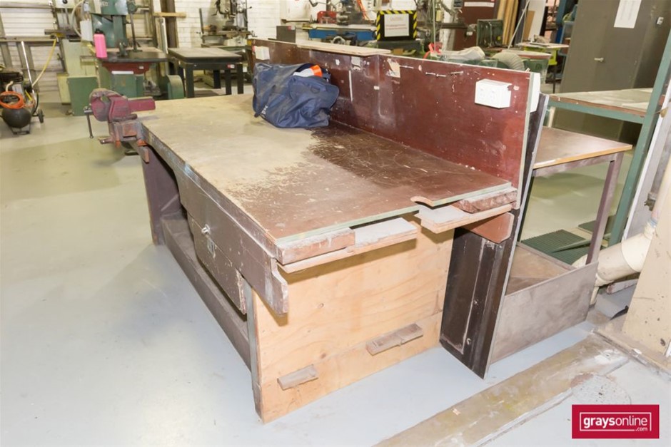 AERIS Pro 3-in-1 Purifier HEPA Air Cleaner with Multi-Level Settings