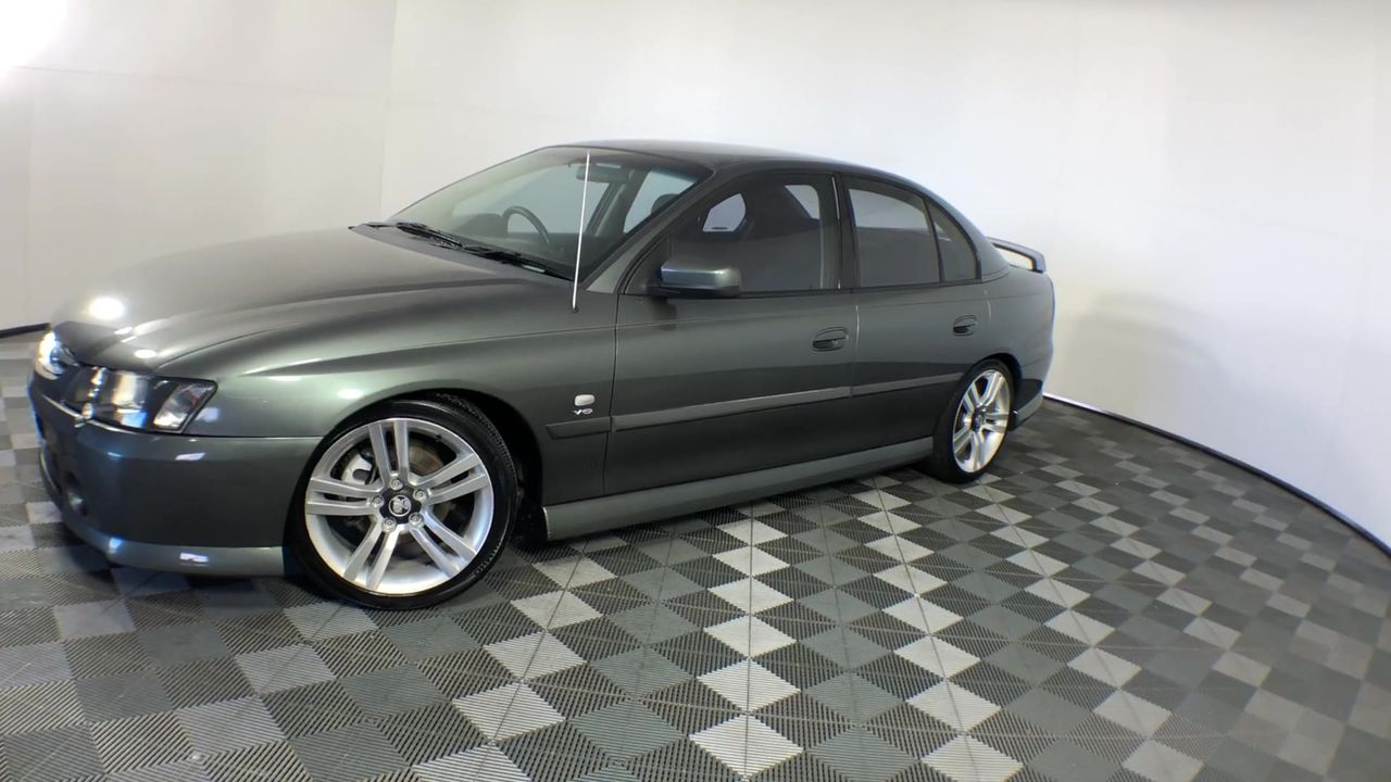 1.169ct Trillion Cut Dia. With Auscert. F/VS1 Ring 9K White Gold