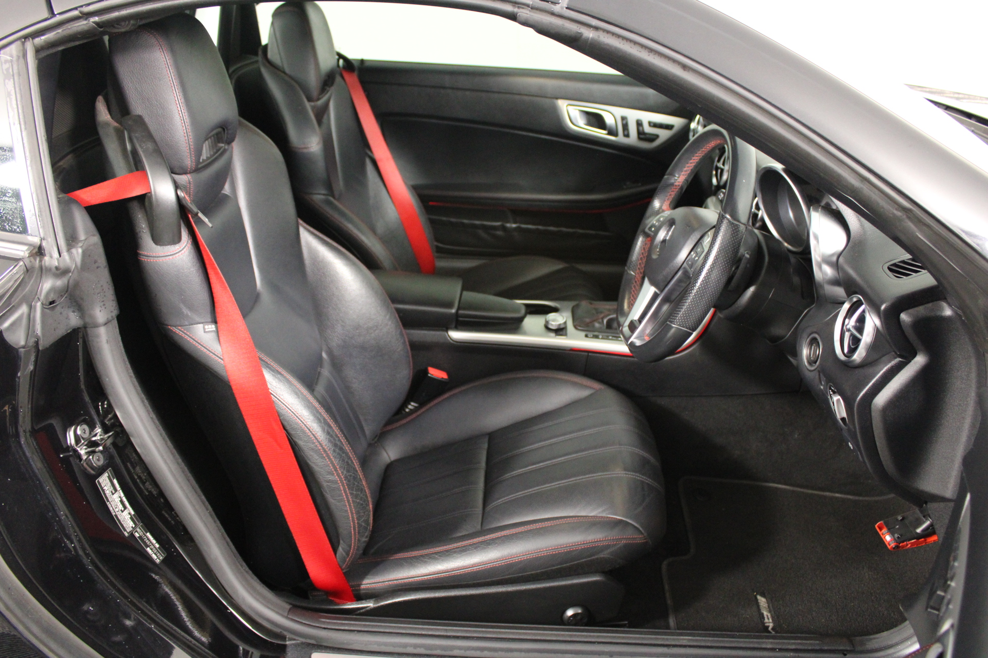 2.65 Carat White/off white diamond various bulk