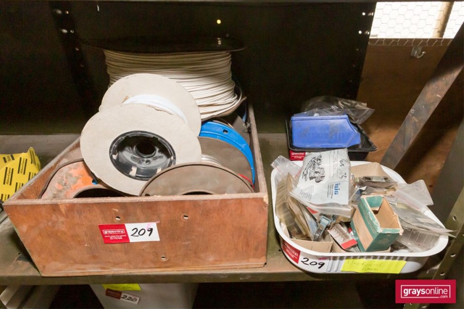 Wolf Blass Red Label Tawny NV (6x 750mL).