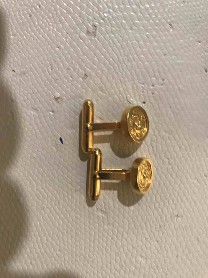 <p>2002 Krueger ST3 Triaxle Curtainsider Trailer</p>