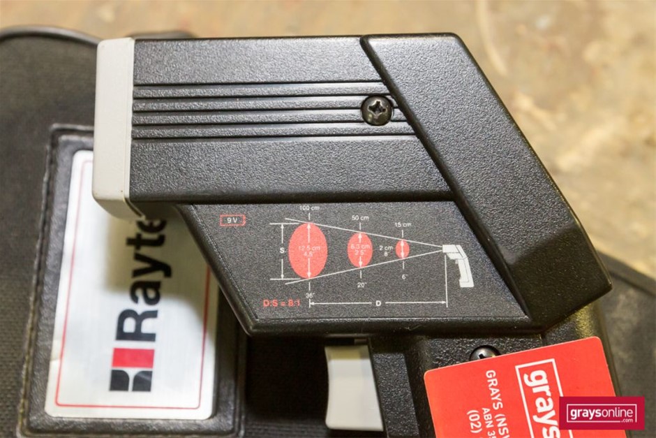 Abstract Geometric Pendant in Silver