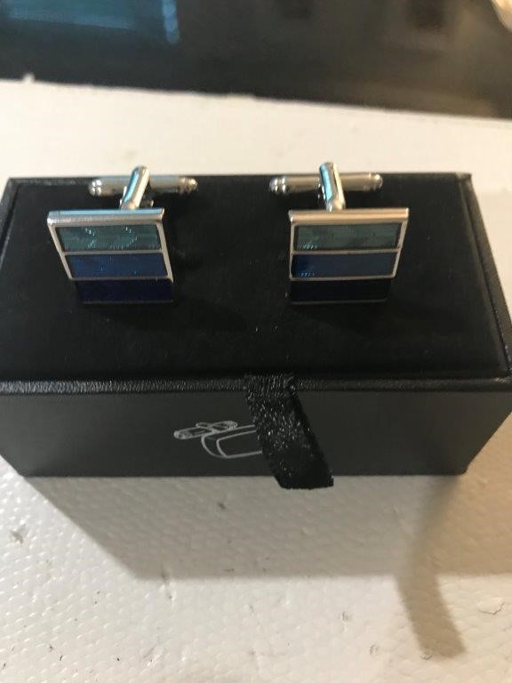 Designer Simulated Diamond Swirl Pendant Necklace in Silver