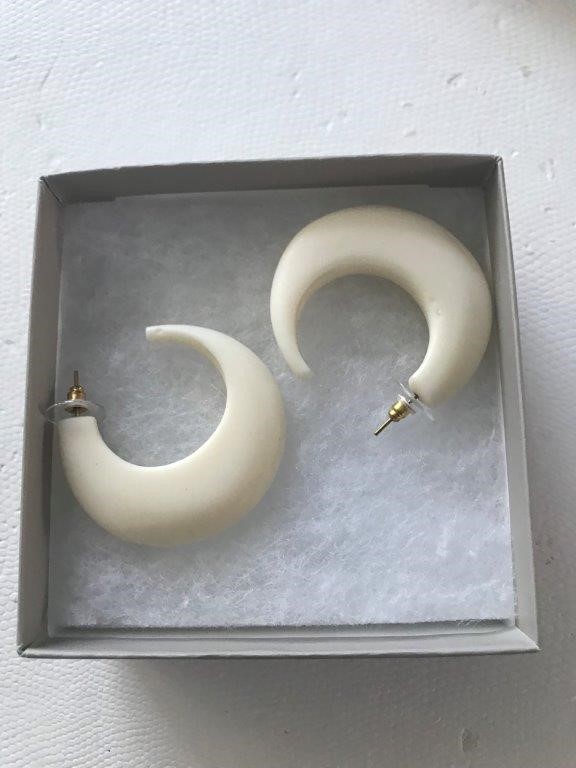 Stunning Simulated Diamond Replica Royal Necklace