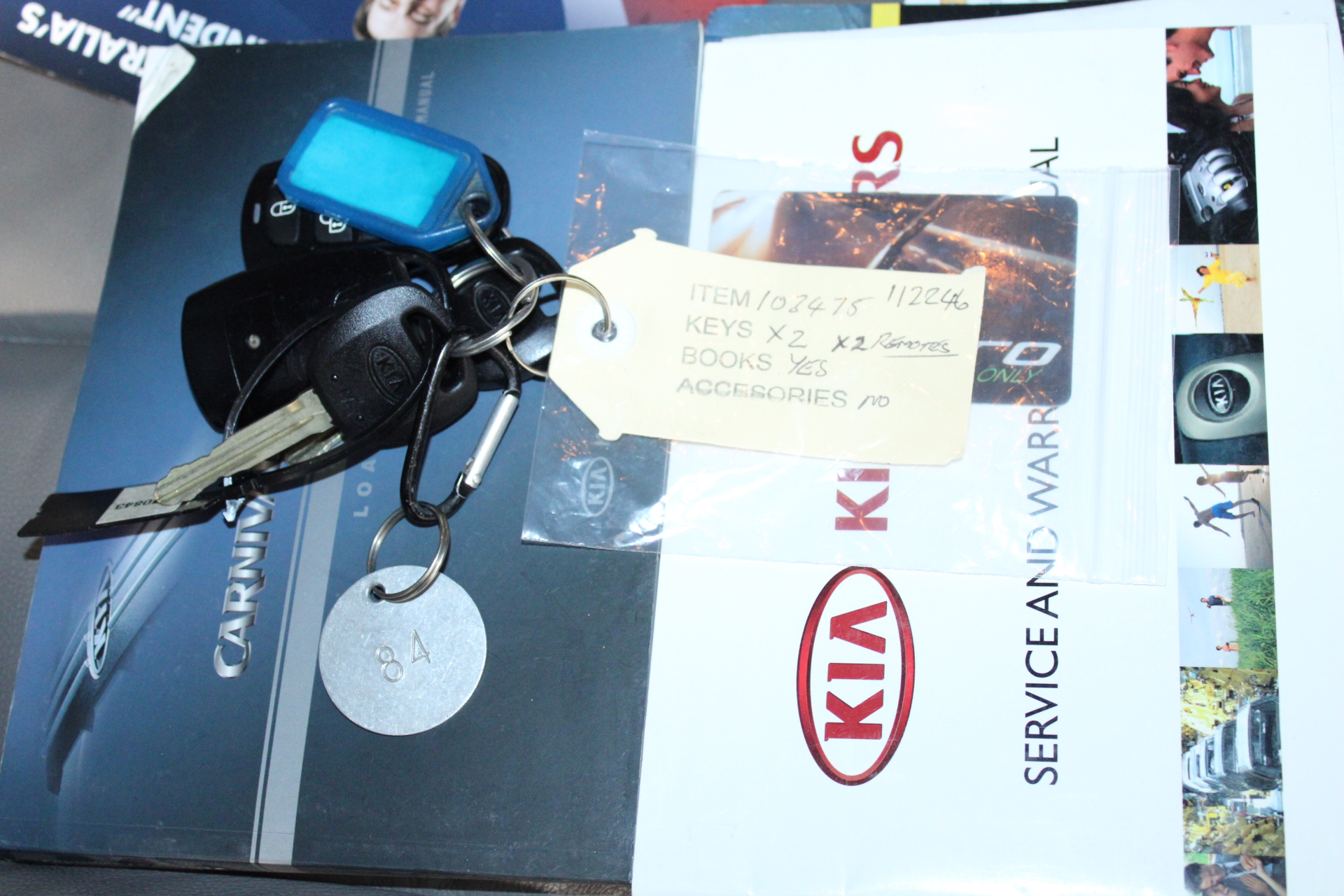 2 Carat round 2 white diamond each CVD Uncertified