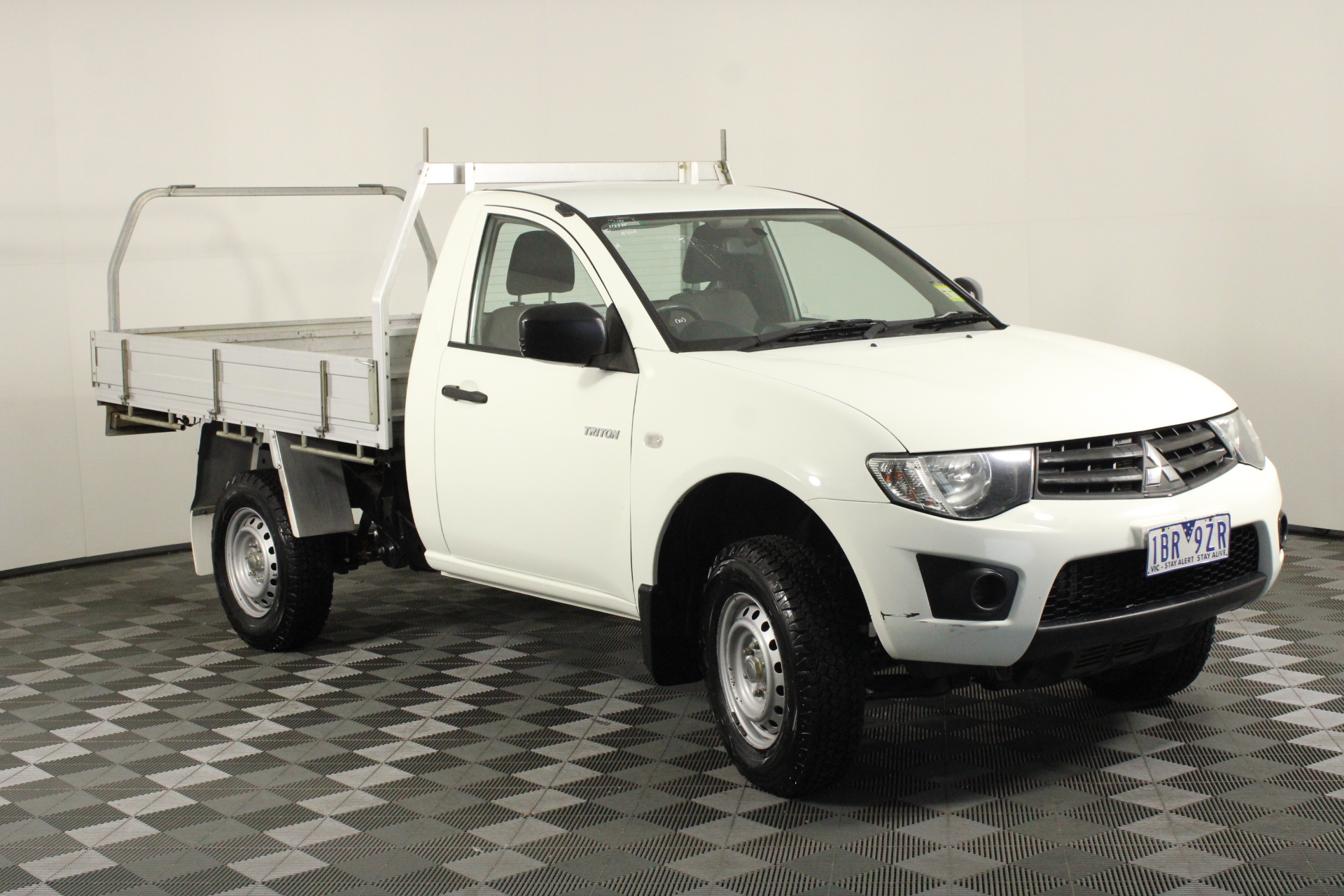 APPLE IPHONE 7 (A1778) 128GB Smartphones