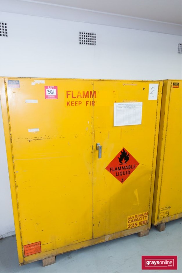 BIJ'OR - Genuine Pink Freshwater Pearl Classic Swirl Stud Earrings, RRP $59