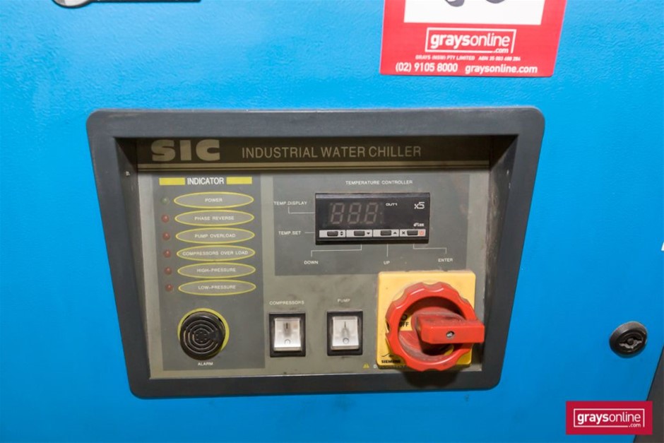 BIJ'OR - Designer Triple Swirl Genuine White Pearl Necklace RRP $59