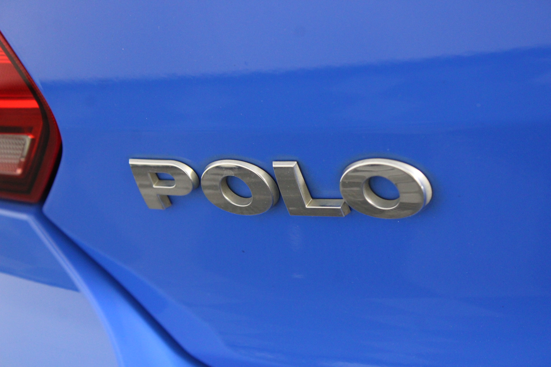 BIJ'OR Stunning Diamond & Grey Freshwater Pearl Drop Earrings. RRP 59