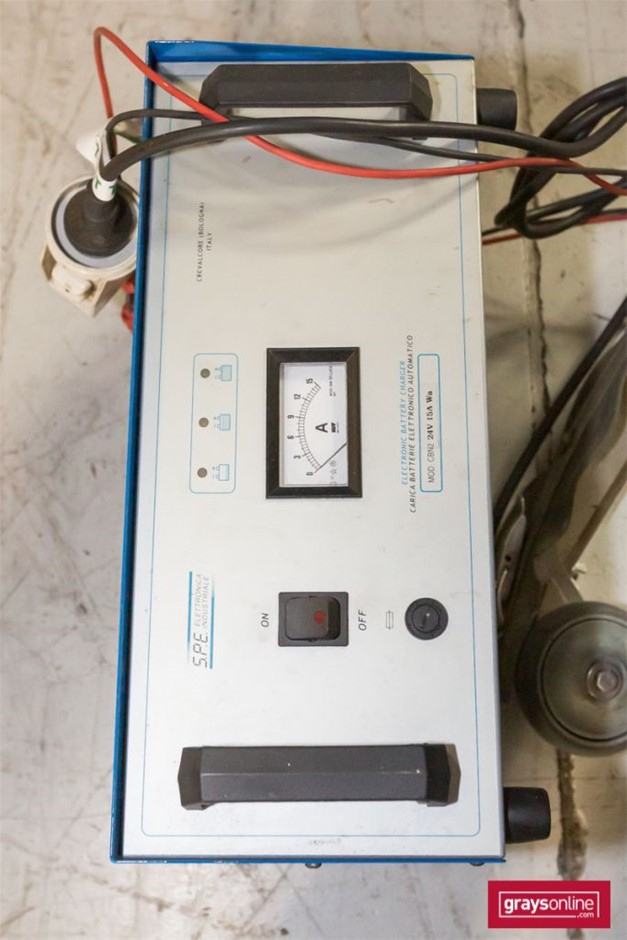 BIJ'OR - Pink "Pearl in Shell" Dangle Earrings in Gold  RRP $59