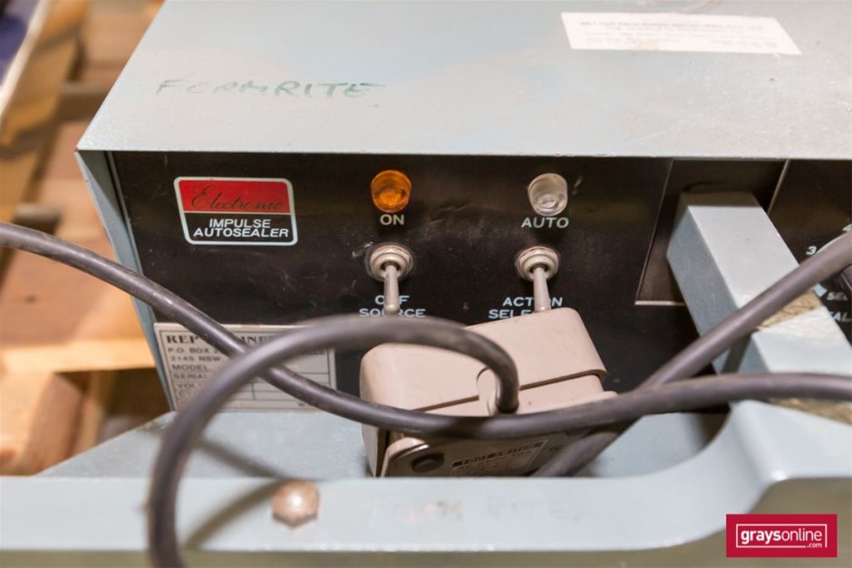 2014 Set of 8 x 5 g Certified "Aust Animal Series" Finished 999 24 k Gold