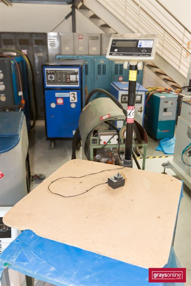 NED KELLY UNIQUE BOXED SET OF 1 GOLD INGOT & PISTOL - FINISHED IN 24K GOLD