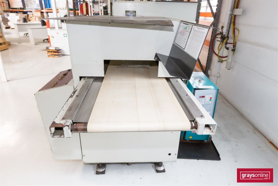 New Waterproof Men'S Watch Barrel Shaped Transparent Quartz Watch Popular