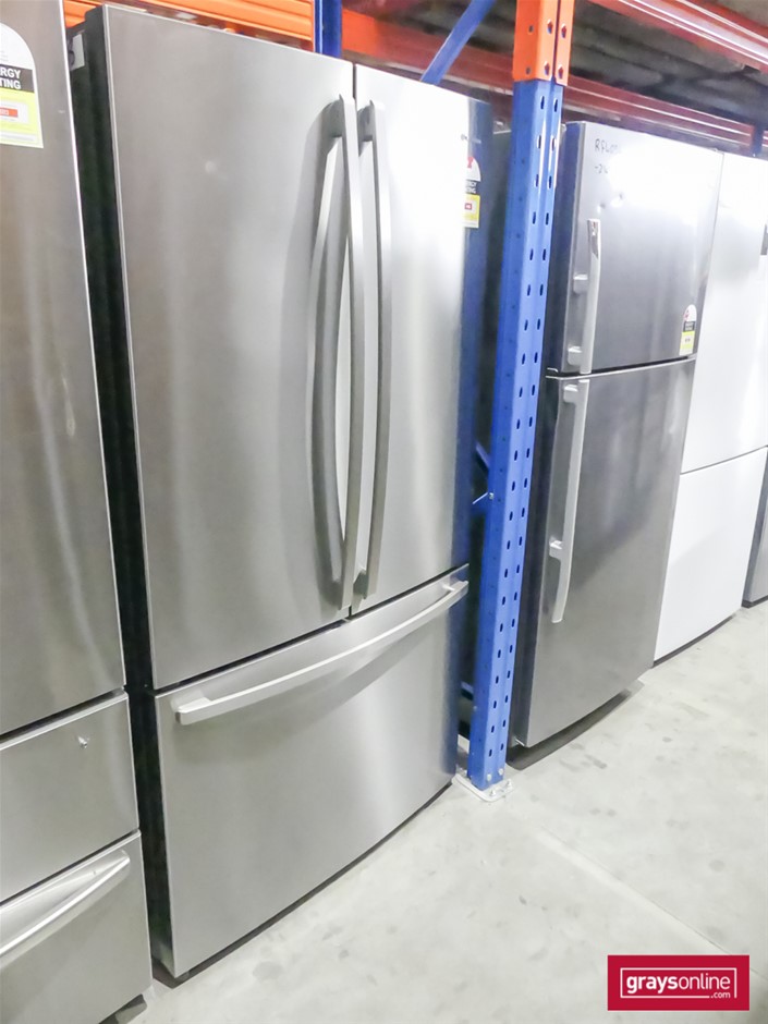 >5 x Monitors: Dell, Lenovo, Acer