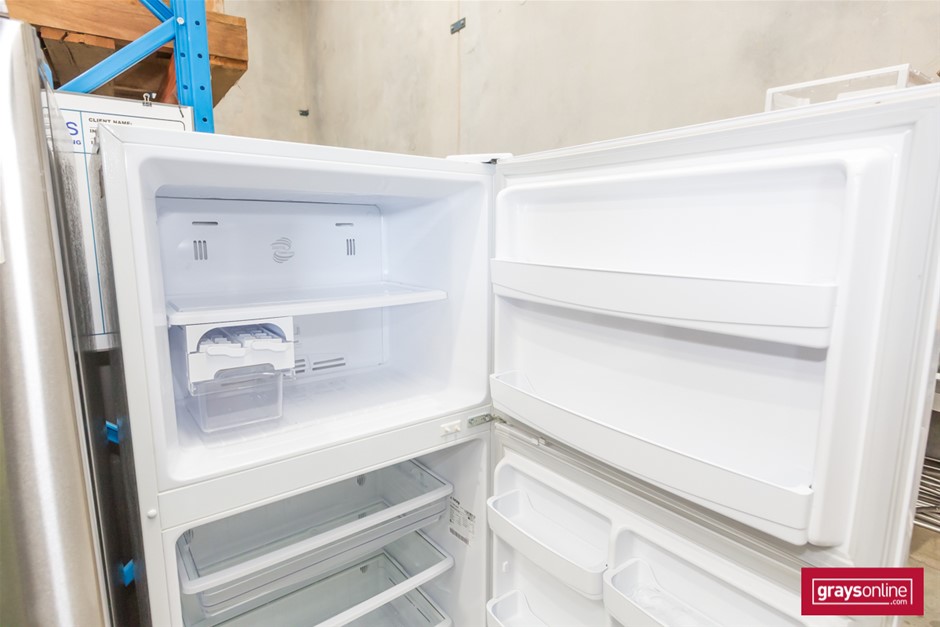 St Huberts The Stag Pinot Grigio (6x 750mL).