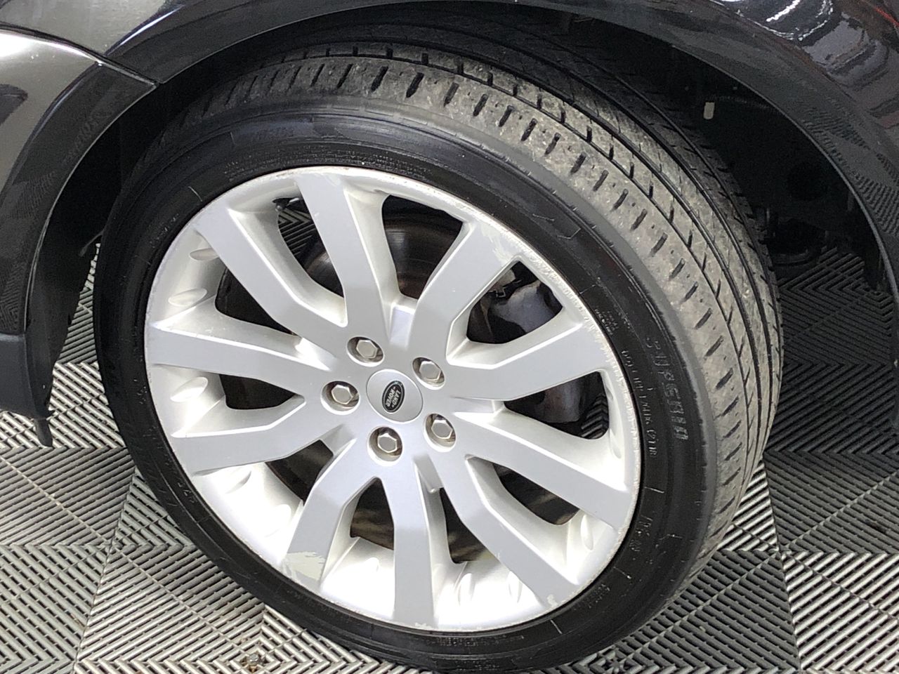 Lindeman's Gentleman's Collection Cabernet Sauvignon (6x 750mL).