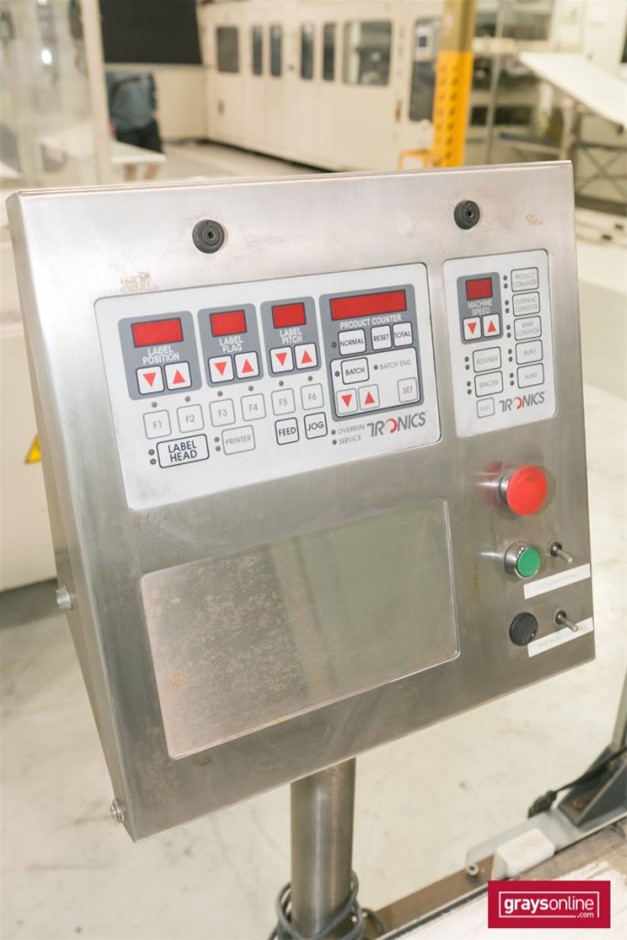 Wolf Blass Red Label Pinot Grigio (6x 750mL).