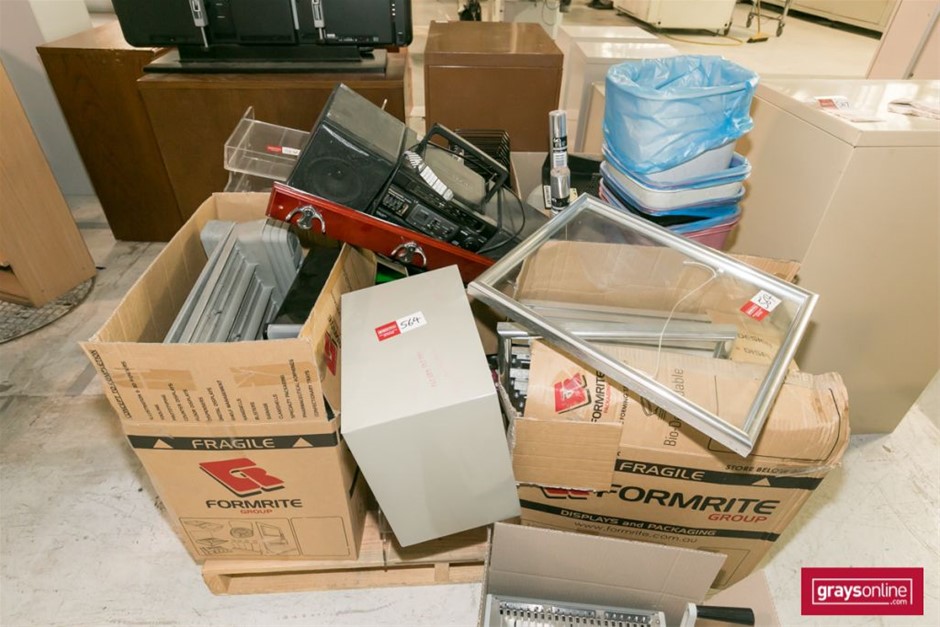 Duchesse De Paris Brut Blanc De Blancs NV (6x 750mL), France.