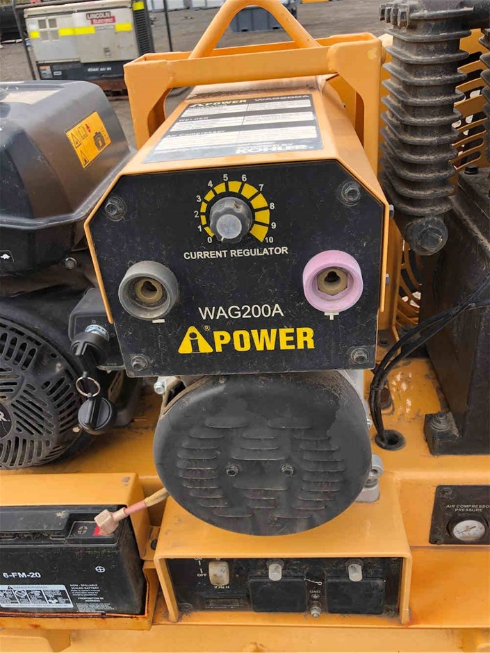 16 x Assorted BLACK+DECKER Cordless Stick Vacuums & Cyclonic 1800W Barrel V