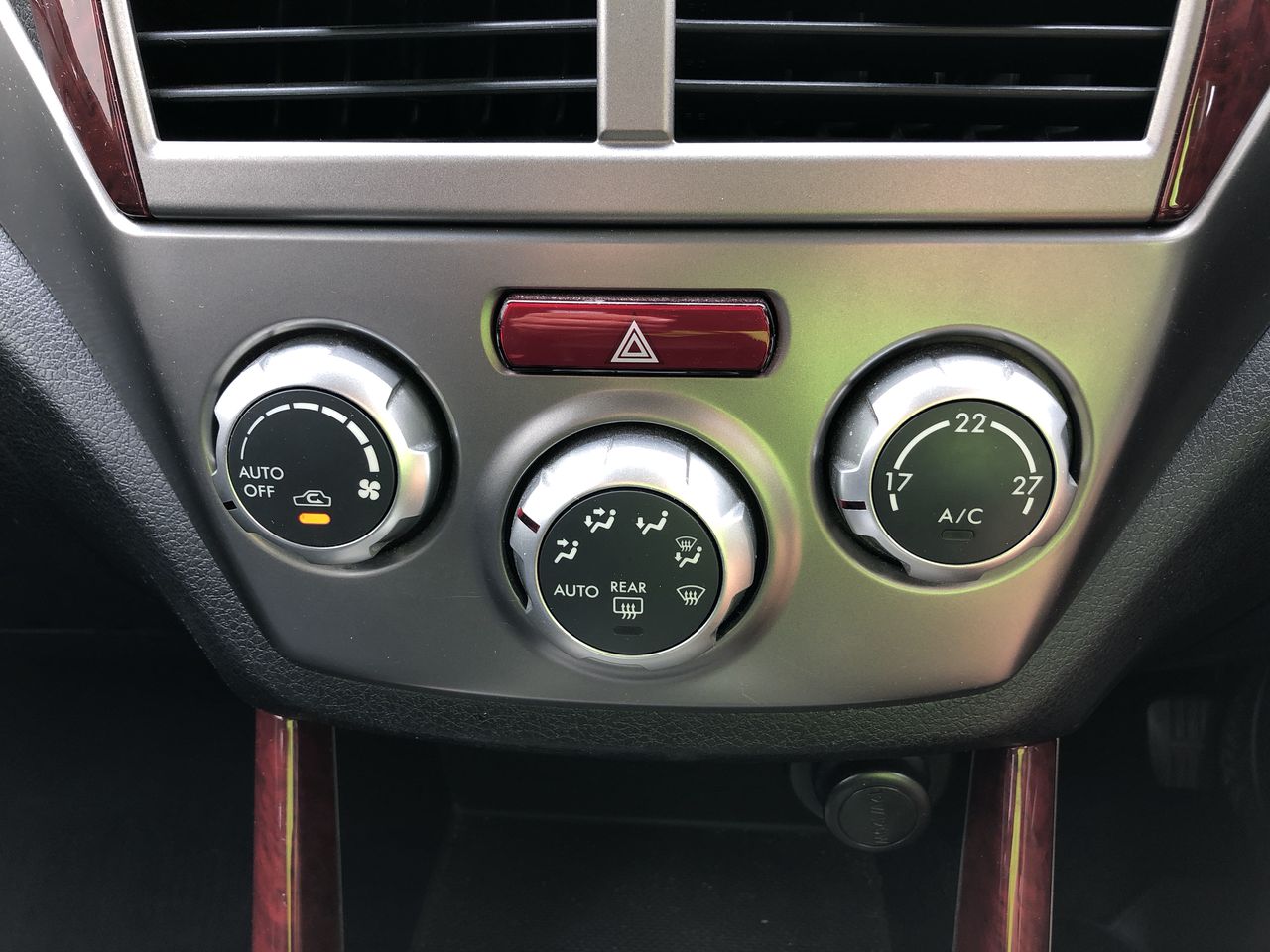 NED KELLY UNIQUE BOXED SET OF 1 GOLD INGOT & PISTOL - FINISHED IN 24K GOLD