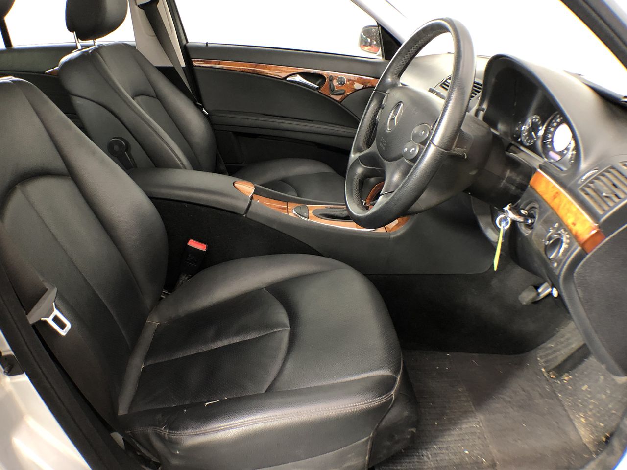 Australia: 2012 Two Dollars QEII Remembrance $2