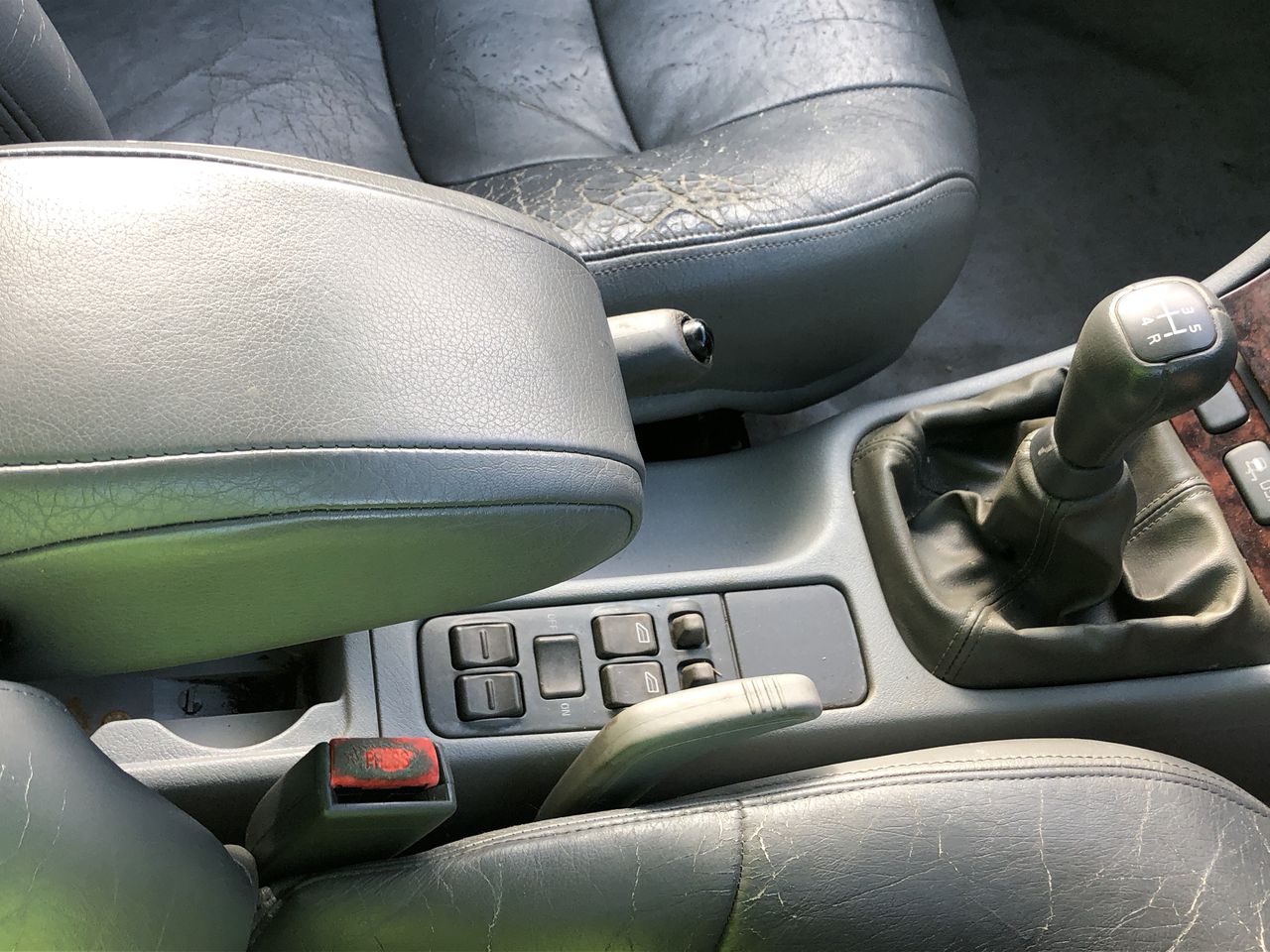 1966 AU silver 50 cent first & last Queen Elizabeth Coin in Customised case