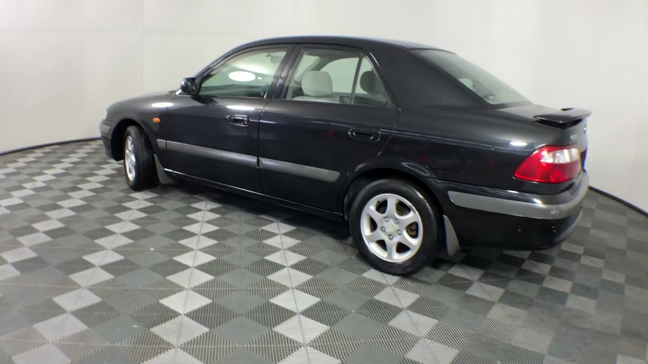 CALLAWAY Edge Men's 10 Piece Right Handed Stiff Flex Golf Club Set.