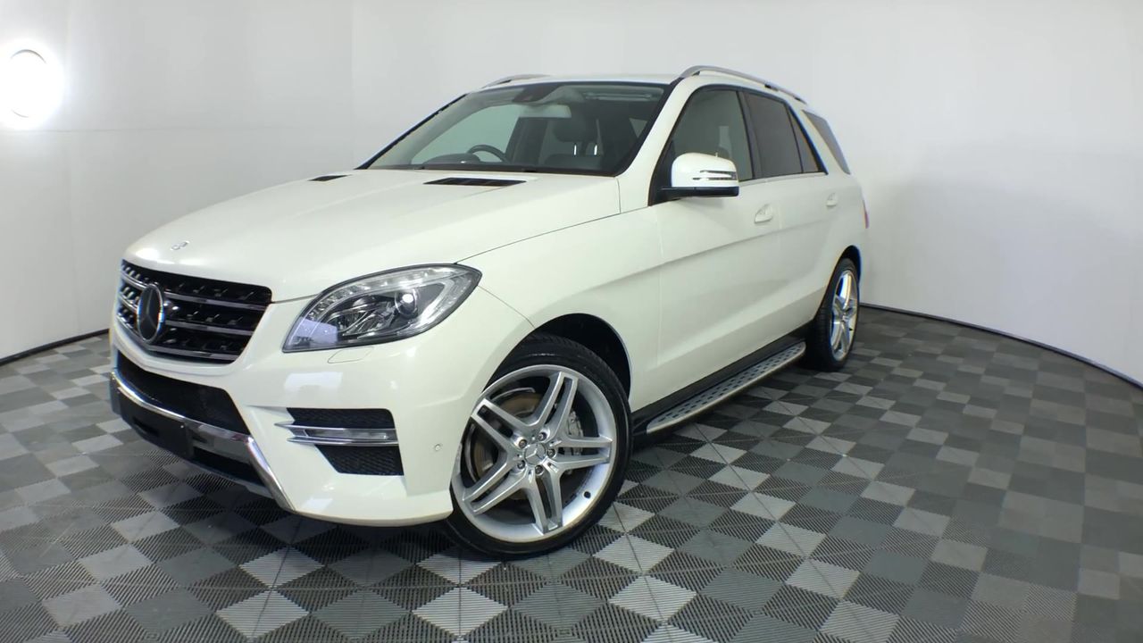 32 x TROPICAL FIELDS Green Onion Crackers, 80g Packets.