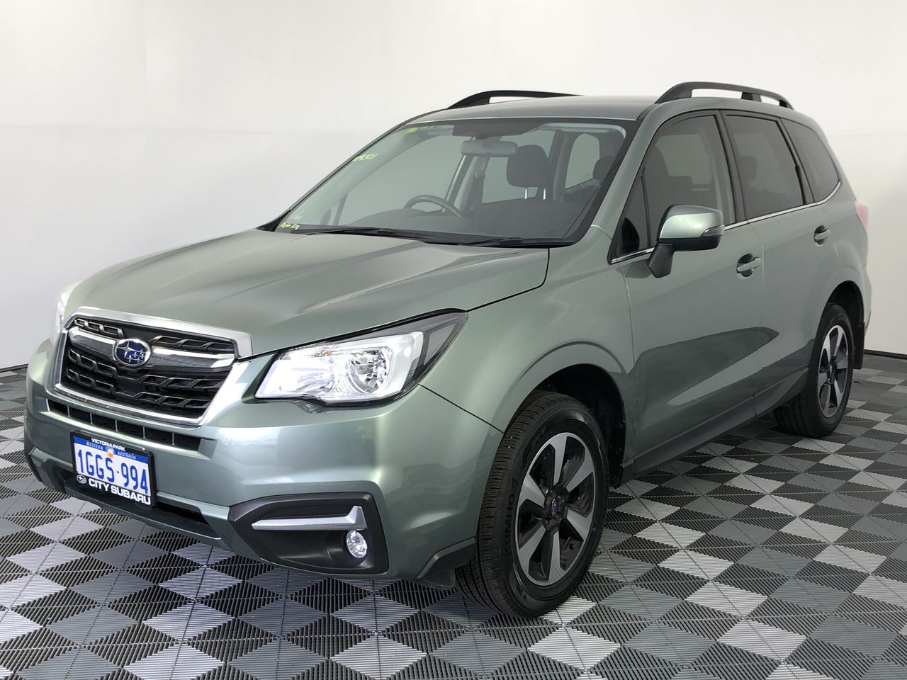 JBL Tune 500 Wired ON Ear Headphones White.